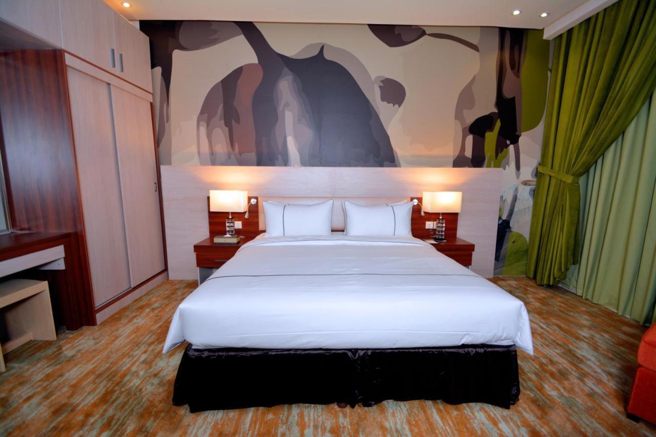 Thwary Hotel Suites Riyadh Eksteriør bilde