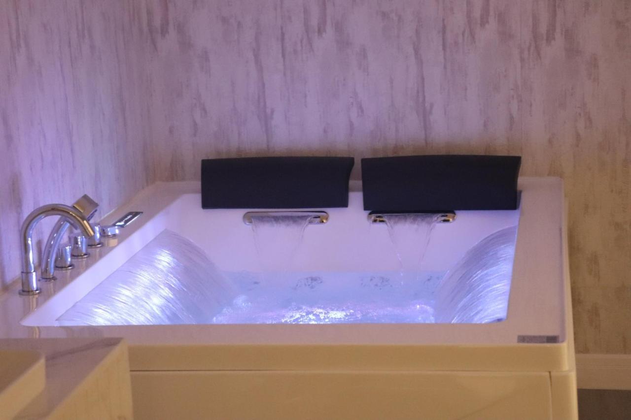 Thwary Hotel Suites Riyadh Eksteriør bilde
