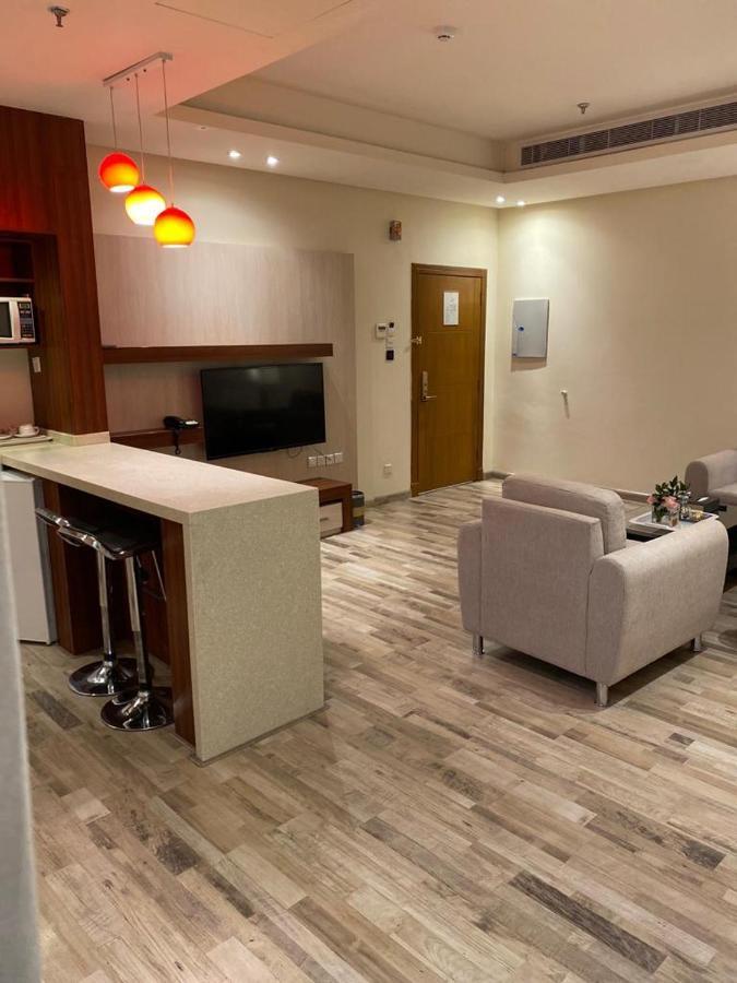 Thwary Hotel Suites Riyadh Eksteriør bilde