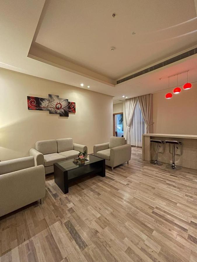 Thwary Hotel Suites Riyadh Eksteriør bilde