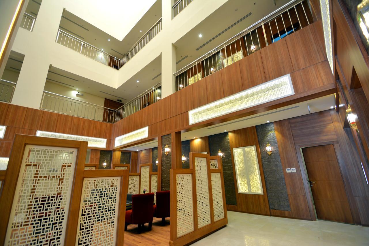 Thwary Hotel Suites Riyadh Eksteriør bilde
