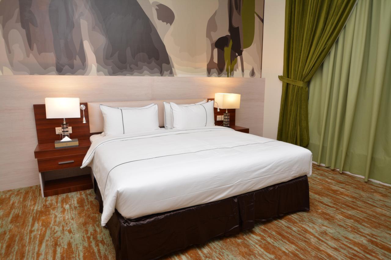 Thwary Hotel Suites Riyadh Eksteriør bilde