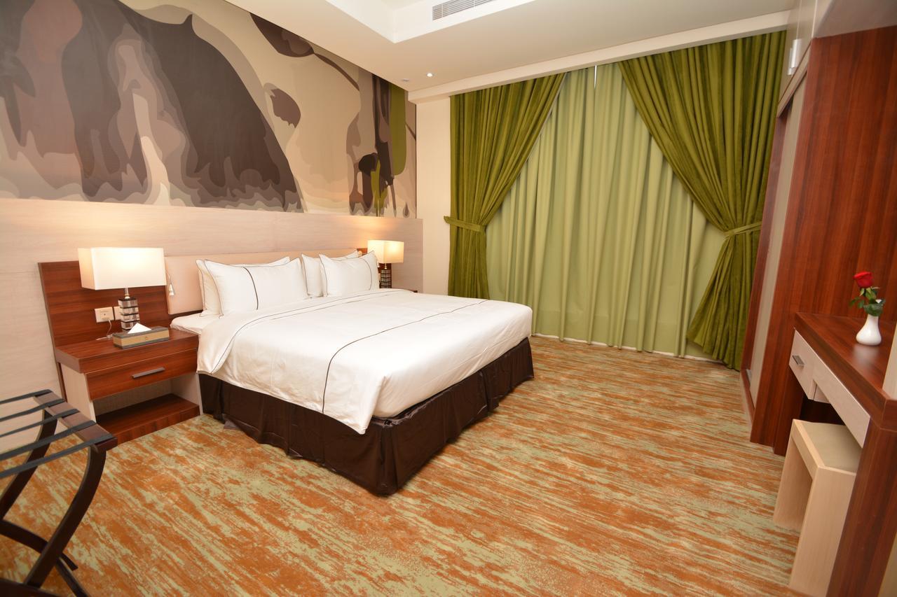 Thwary Hotel Suites Riyadh Eksteriør bilde